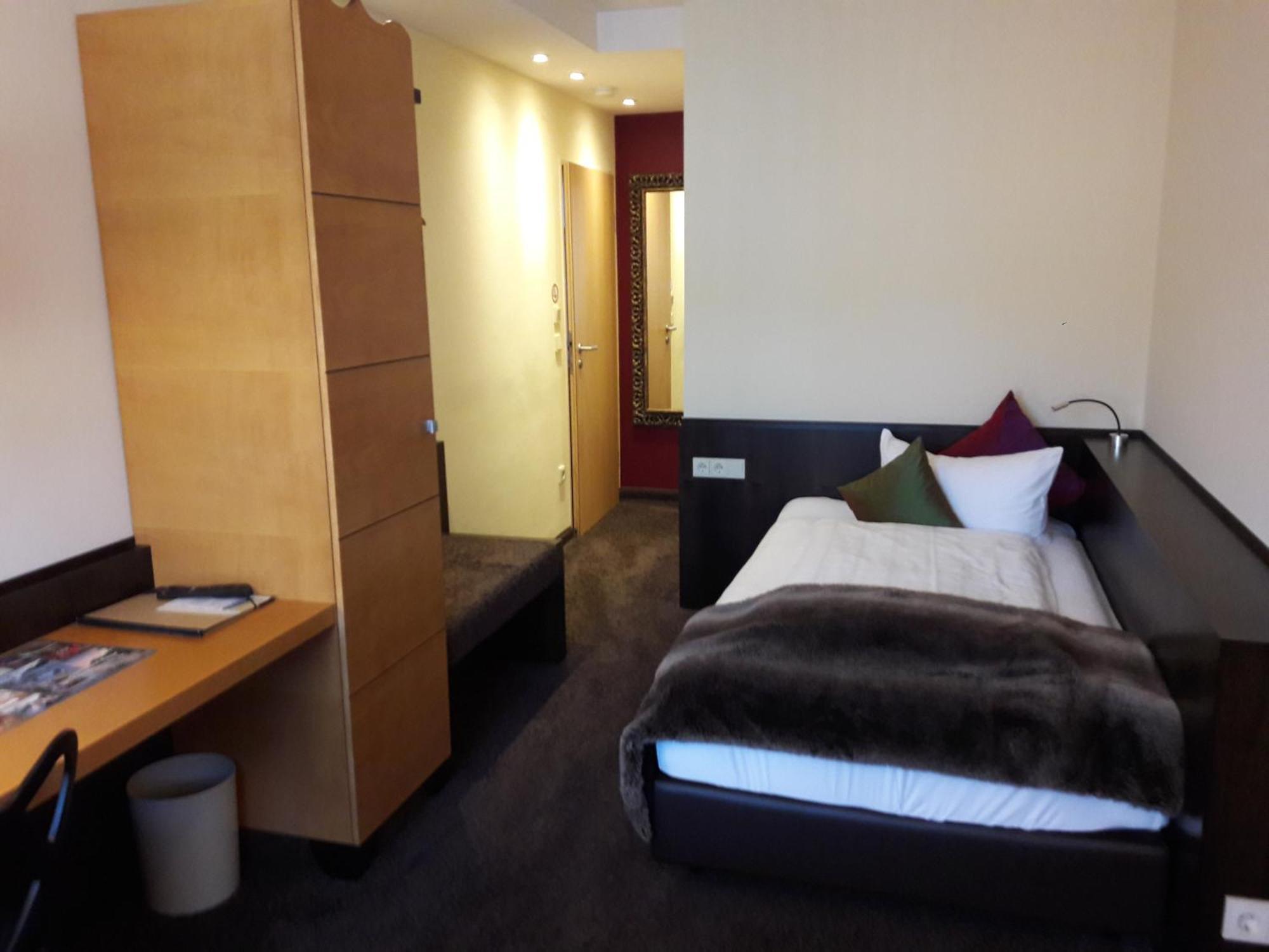 בורגהאוזן Hotel Post מראה חיצוני תמונה