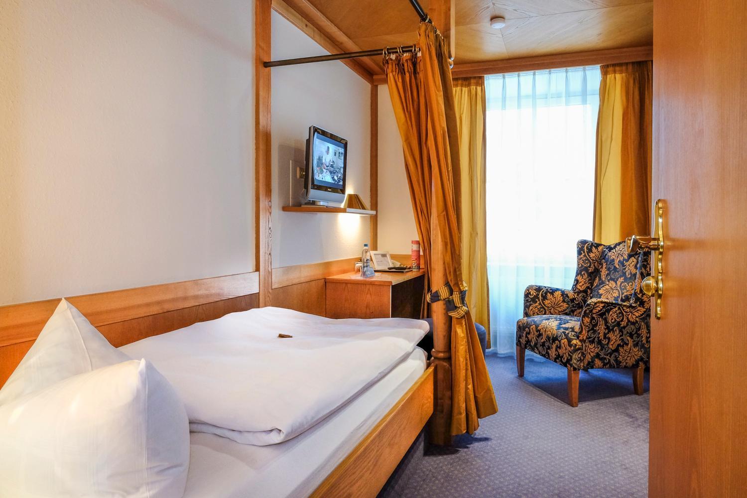 בורגהאוזן Hotel Post מראה חיצוני תמונה