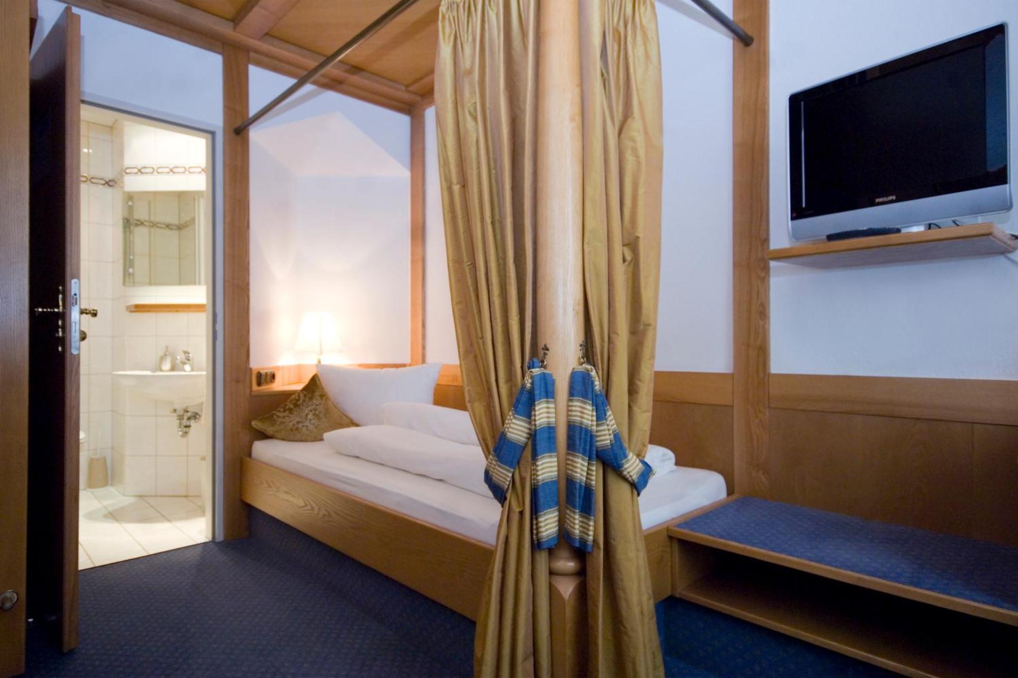 בורגהאוזן Hotel Post מראה חיצוני תמונה